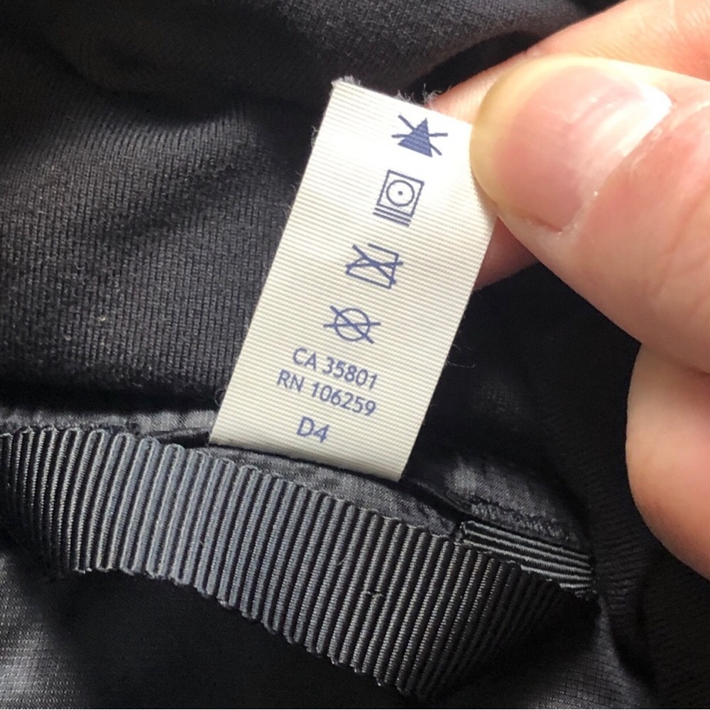 Lululemon Down For A Run Vest II Black Inkwell Lightweight Puffer Vest Size 2 - Picture 8 of 10